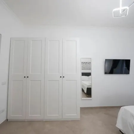 Chiaia 74 House Naples